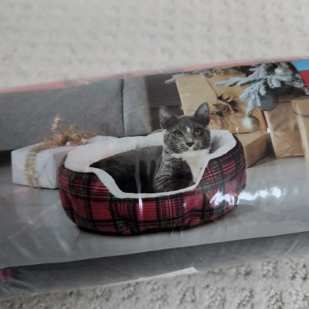 Christmas Holiday Pet Bed Small Red Plaid 18x16 NEW